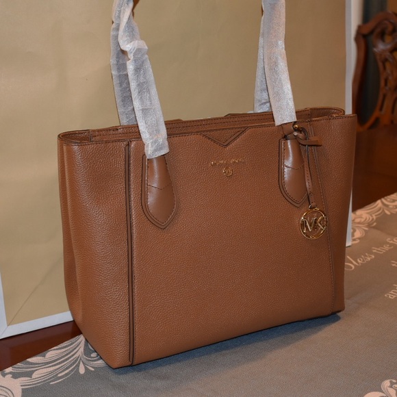 MICHAEL Michael Kors Mae Medium Tote - Picture 6 of 8